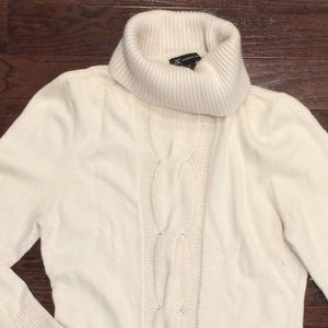 Cream turtleneck, size XL